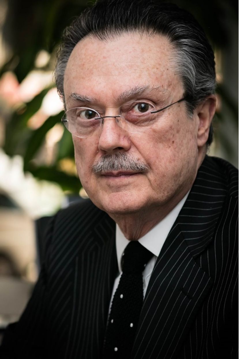 Sultanzade Touran İbrahim Rateb, grandson of Şehzade Abdurrahim Hayri (1894-1952), one of sons of Sultan Abdulhamid II.